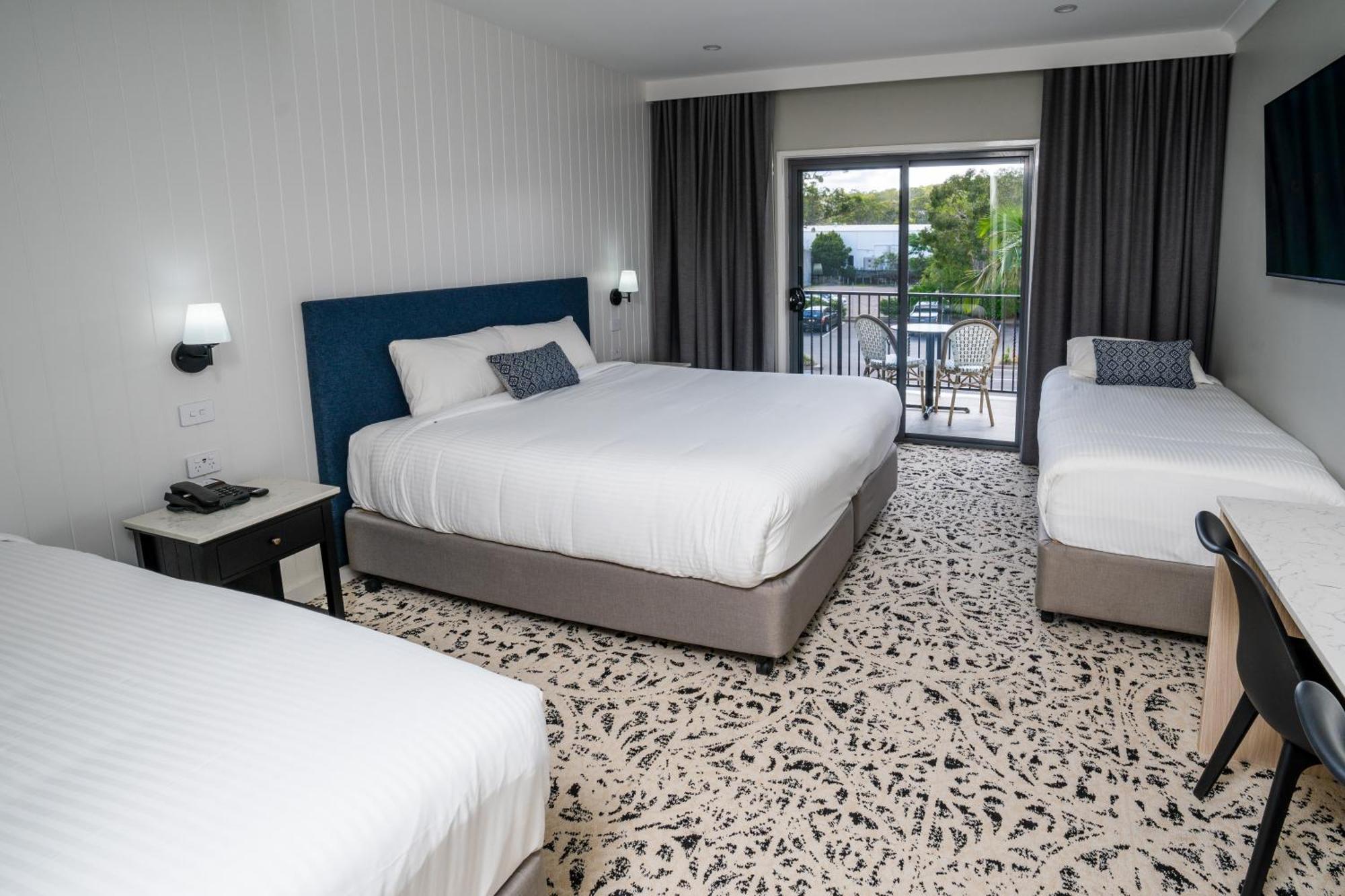Warners At The Bay Motel วอร์เนอร์สเบย์ ภายนอก รูปภาพ